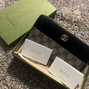 Gucci wallet